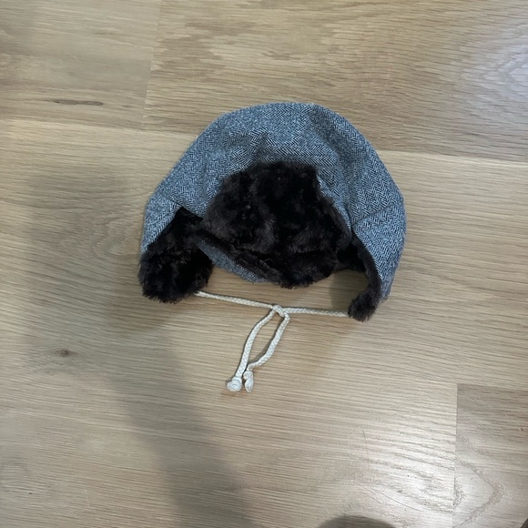 Handmade Gray Herringbone Kids Winter Hat - Picture 2 of 2